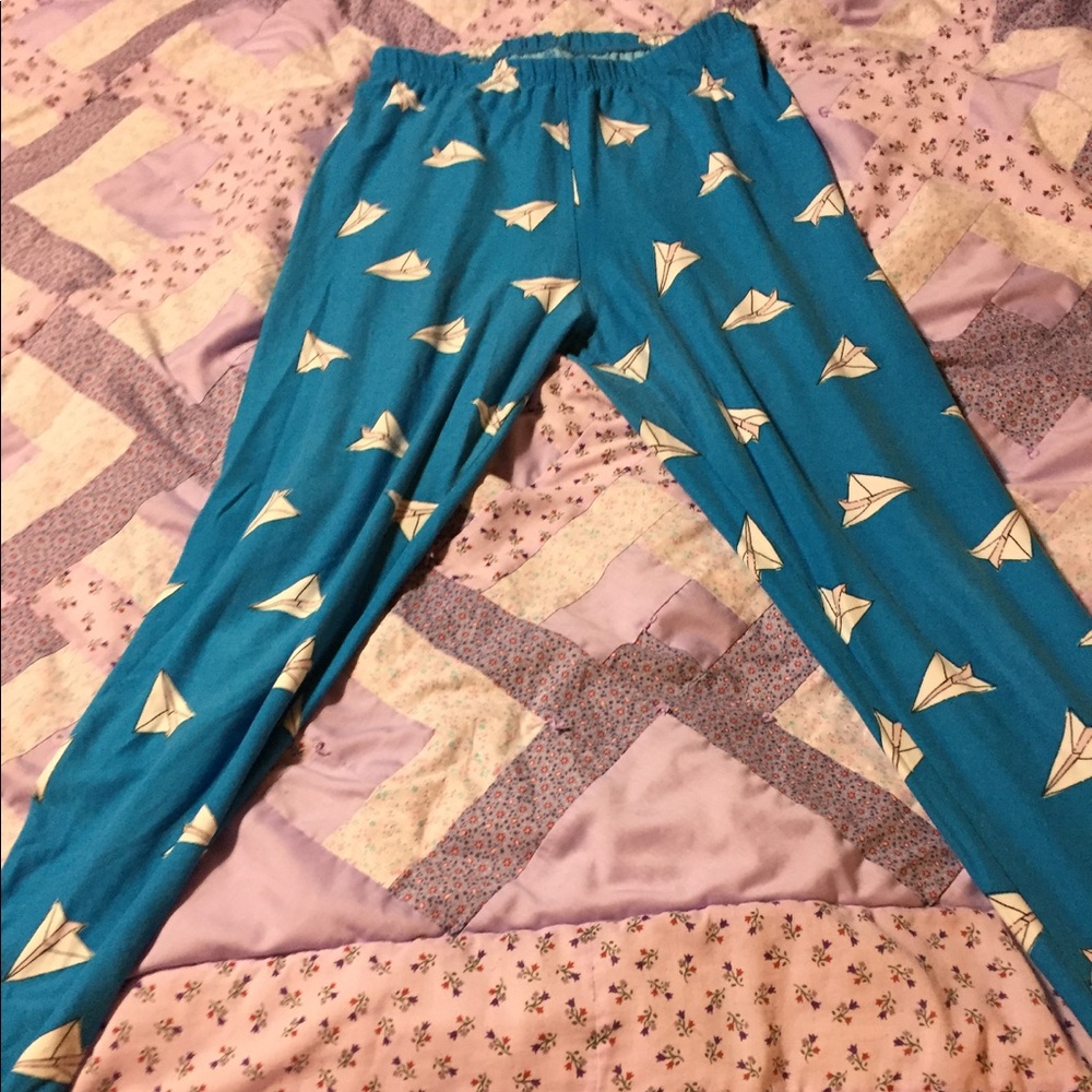 Lularoe TC Leggings Paper Planes GUC